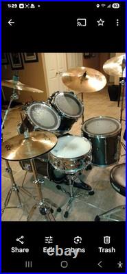 5 Peice TAMA ROCKSTAR WITH CASES