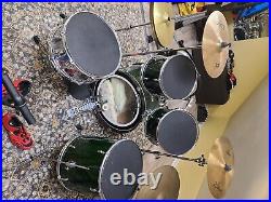 5 Set Drum Kit. Green and black. Used