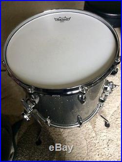 5 pcs, Gretsch Renown Drum Set, Kit. Snare Included. Near Perfect Condition