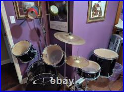 5 piece Adult Acoustic Drum kit with cymbals used