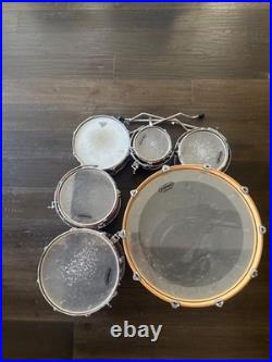 6pc. Gretsch renown kit used. Missing resonant head and hardware for bass drum