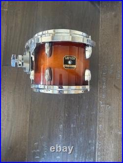 6pc. Gretsch renown kit used. Missing resonant head and hardware for bass drum