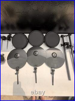 ALESIS Black NITRO DRUM SET KIT with DM7X Module ONLY comes with what's pictured
