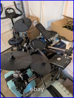 Alesis Command Kit Eight-Piece Electronic Drum Set with Mesh Snare and Mesh Alesis Command Kit Eight-Piece Electronic Drum Set with Mesh Snare and Mesh