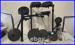 Alesis DM7X Nitro Drum Set 4 Drums, 3 Cymbals, Bass & Hi-Hat Pedals Alesis DM7X Nitro Drum Set 4 Drums, 3 Cymbals, Bass & Hi-Hat Pedals