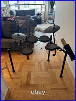 Alesis Nitro Electronic Drum Kit Programmable Built-in Effects 8 Pads Cymbals