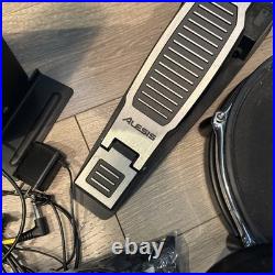 Alesis Nitro Mesh Kit Electronic Drum Set 2010s Black Excellent, Hardly Used