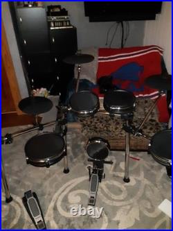 Alesis Surge Mesh Kit 8-Pad Electronic Drum Set Module + Double Bass Pedal