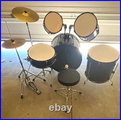 Amazon Basics Acoustic Drum Kit Black Hybrid Shell with Bass, Snare, Toms, Stand