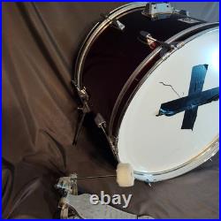 Coda Drum Set 22x17 16x16, 13x11 Drums 3 Pc 1 Top Snap Two Stands And Two Kicker