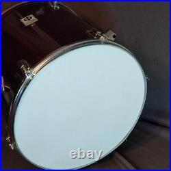 Coda Drum Set 22x17 16x16, 13x11 Drums 3 Pc 1 Top Snap Two Stands And Two Kicker