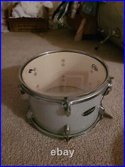 Complete pdp drum set (white)(used)