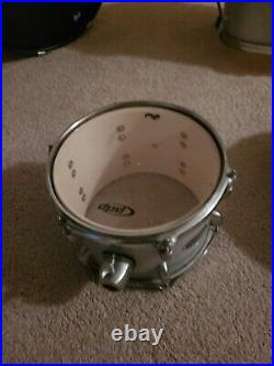 Complete pdp drum set (white)(used)