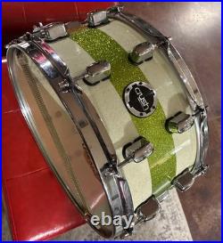 Crush Maple E3 Sublime Drum kit. Sparkle White With Green Sparkle Stripe