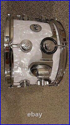 DW Collector's Series 3 piece Maple Classic White Marine Finish Ply Drum Set