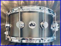 DW Collector's Series Satin Black Over Brass Snare Drum withChrome Hardware 13x7