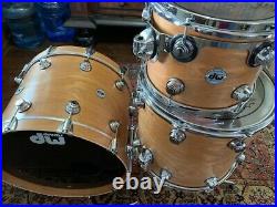 DW Collectors Drums Cherry Spruce 4 piece Set