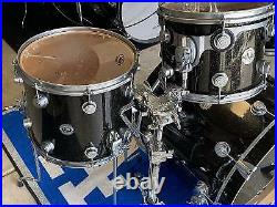 DW Collectors Series Drum set. Black Ice with Satin Chrome Harware