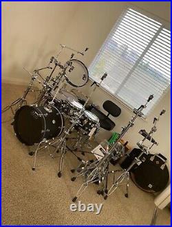 DW Drum Set / Zildjian A Custom Cymbals / DW 9000 Hardware / DW Design Series