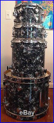 DW Drum Workshop Maple 4 Piece Drum Set in Silver Abalone Wrap (w Case Throne!)