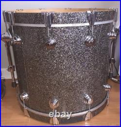 DW Drums Collectors Series Maple / Mahogany in Black Galaxy 10-12-16-22 Mint DW Drums Collectors Series Maple / Mahogany in Black Galaxy 10-12-16-22 Mint