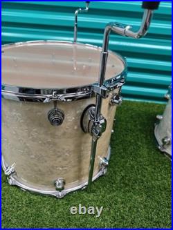 DW Performance Series 3pc Drum Set 24/12/16 DW Performance Series 3pc Drum Set 24/12/16