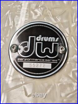 DW Performance Series 3pc Drum Set 24/12/16 DW Performance Series 3pc Drum Set 24/12/16