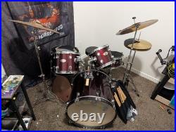 Ddrum D2 Acoustic Drum Set + Cymbals, Hardware, Throne & Beginner Extras