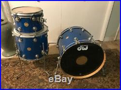Dw Collectors 3pc Maple Drum Set Kit Blue Sparkle