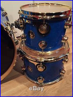 Dw DRUM WORKSHOP COLLECTORS 5pc DRUM SET IN ROYAL BLUE FINISH WITH GOLD HARDWARE
