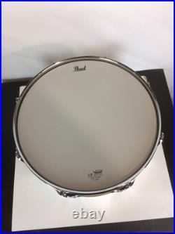 Excellent Pearl Modern Utility Maple Snare Drum, 14 x 8, Satin Natural Excellent Pearl Modern Utility Maple Snare Drum, 14 x 8, Satin Natural