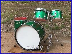 GREEN SPARKLE LUDWIG USA MAPLE CLASSIC DRUM SET 26 Bass 13,14 rack toms 16 flr