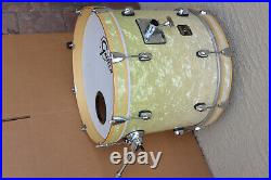 GRETSCH 18 CATALINA CLUB BASS DRUM in WHITE MINT FADE for YOUR DRUM SET! J35