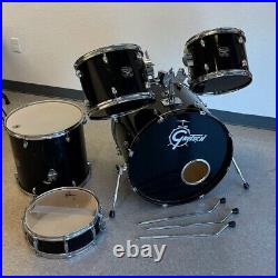 Gretsch Nighthawk 5-Piece Drum Set Drums made of natural wood Maple