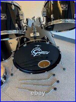 Gretsch Nighthawk 5-Piece Drum Set Drums made of natural wood Maple