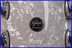 Gretsch RN2-E8246 Renown Vintage Pearl Drum Set