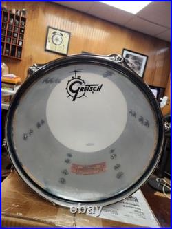 Gretsch Renown Maple 10 Tom, Broadkaster Set Up, Custom Caribbean Blue Gloss