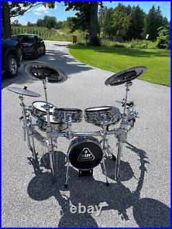 Hart Dynamics drum set, six pads, two crashes, one ride with MDS50 wired rack