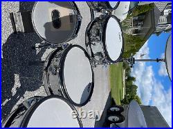 Hart Dynamics drum set, six pads, two crashes, one ride with MDS50 wired rack