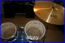 Ludwig Blue Sparkle 5-piece Drum Set with Hardware & Wuhan 457 Cymbals Set Ludwig Blue Sparkle 5-piece Drum Set with Hardware & Wuhan 457 Cymbals Set