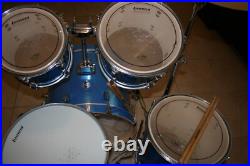 Ludwig Blue Sparkle 5-piece Drum Set with Hardware & Wuhan 457 Cymbals Set Ludwig Blue Sparkle 5-piece Drum Set with Hardware & Wuhan 457 Cymbals Set