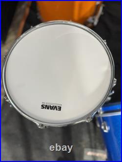 Ludwig Classic Maple 3pc 20/10/14 7-ply Blue Sparkle Drum Set Ludwig Classic Maple 3pc 20/10/14 7-ply Blue Sparkle Drum Set