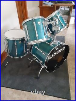 Ludwig Classic Maple 5 Piece WithSupraphonic 80's Monroe Blue Shadow With Mach Lugs