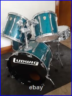 Ludwig Classic Maple 5 Piece WithSupraphonic 80's Monroe Blue Shadow With Mach Lugs