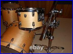 Ludwig Classic Maple Drum Set 22x16, 13x9, 16x16