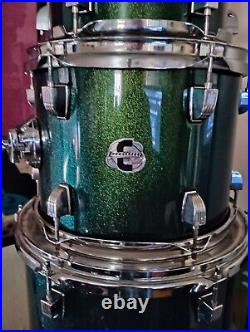 Ludwig Element Acoustic Drum Kit Green Sparkle. Includes Zildjian K Custom