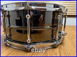 Ludwig Universal 6.5x14 Black Nickel Over Brass Snare Drum Ludwig Universal 6.5x14 Black Nickel Over Brass Snare Drum