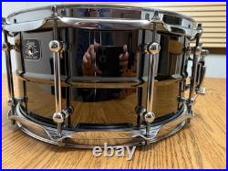Ludwig Universal 6.5x14 Black Nickel Over Brass Snare Drum Ludwig Universal 6.5x14 Black Nickel Over Brass Snare Drum
