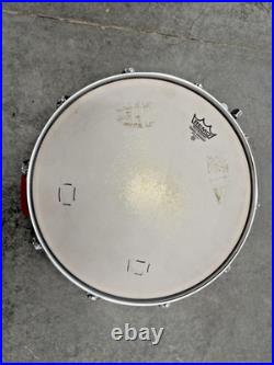 Made in Japan Yamaha Maple Custom Absolute Blue Sparkle snare 14x5.5 MINT