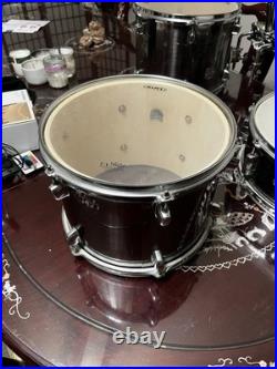 Mapex 5 piece drum set in silver/gray